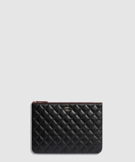 [CHANEL-샤넬]클래식 클러치 미듐 A82545