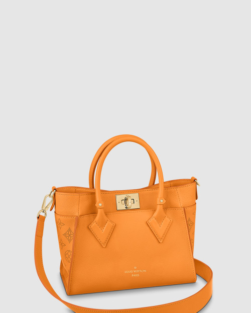 [LOUIS VUITTON-루이비통]온 마이 사이드 PM M57730