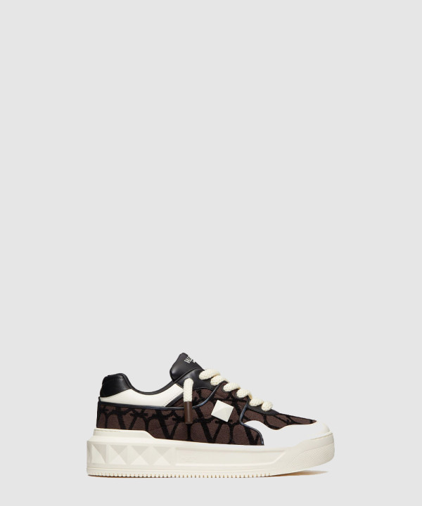 [VALENTINO-발렌티노]브이로고 시그니처 로우탑 스니커즈