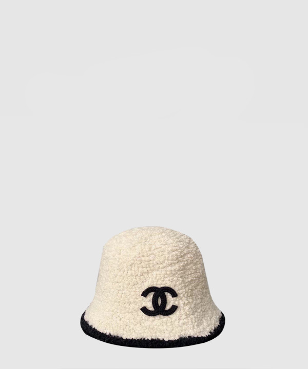 [CHANEL-샤넬]CC 로고 버킷햇 AA7439