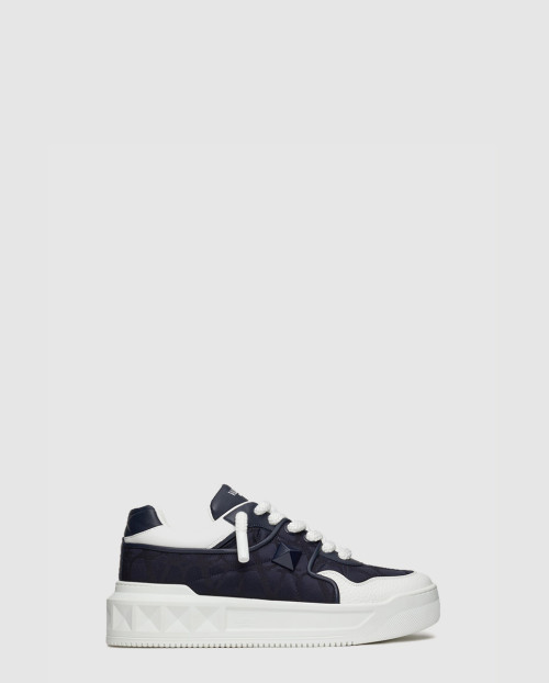 [VALENTINO-발렌티노]원 스터드 로우탑 스니커즈