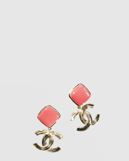 [CHANEL-샤넬]클래식 더블 C 메탈 귀걸이 AB8313