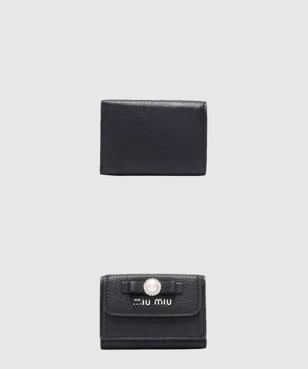 [MIUMIU-미우미우]펄 보우 로고 트리폴드 지갑 5MH021