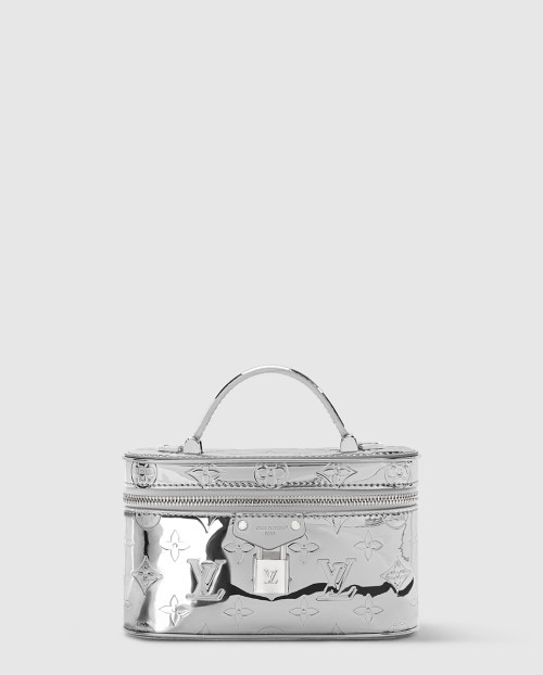 [LOUIS VUITTON-루이비통]베니티 체인 파우치 M26097